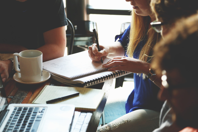 Nous optimisons et gardons à jour vos contrats d’assurance